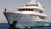 Motor Yacht Mystic 